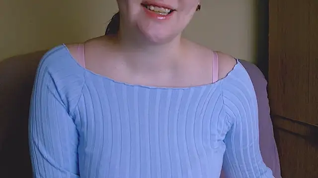 ChubbyMaia online show from 03.16.25