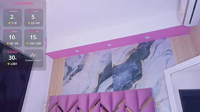 littleebonymommy online show from 11.19.25