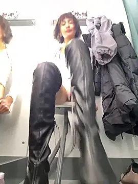 Snapshot of bigbabykiki chatting on 12.16.24 bigbabykiki online show from 12.16.24