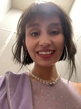 Snapshot of bigbabykiki chatting on 12.27.24 bigbabykiki online show from 12.27.24