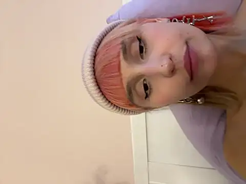 Snapshot of bigbabykiki chatting on 03.15.25 bigbabykiki online show from 03.15.25