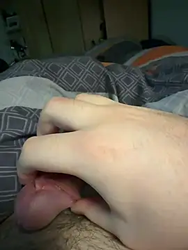 Snapshot of Gartengolem chatting on 02.17.25 Gartengolem online show from 02.17.25