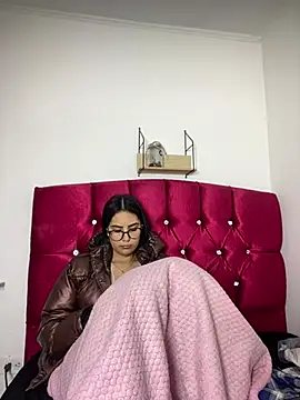 Snapshot of CAM_21X chatting on 12.29.24 CAM 21X online show from 12.29.24