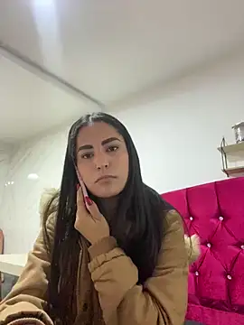 Snapshot of CAM_21X chatting on 02.04.25 CAM 21X online show from 02.04.25