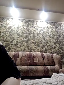 Butterfly Lily online show from 09.19.25