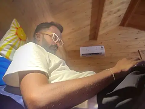 Snapshot of bigfatdick111 chatting on 02.22.26 bigfatdick111 online show from 02.22.26