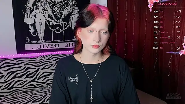 Vailyreb  online show from 02.08.25