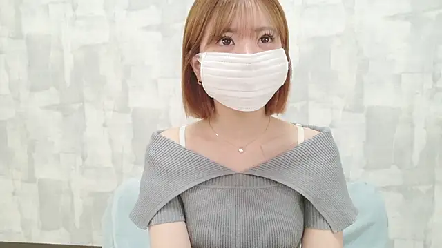 LOVE MOMO LOVE online show from 04.16.26