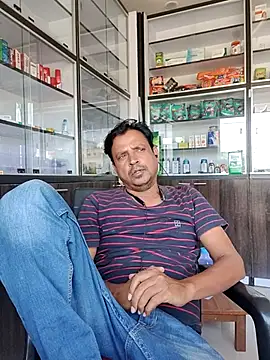 Snapshot of Raj1043 chatting on 11.08.25 Raj1043 online show from 11.08.25