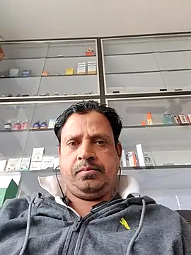 Snapshot of Raj1043 chatting on 11.12.25 Raj1043 online show from 11.12.25