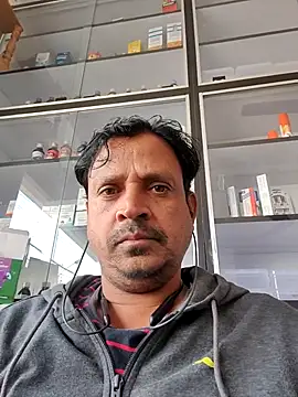 Snapshot of Raj1043 chatting on 11.15.25 Raj1043 online show from 11.15.25