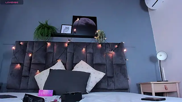 DulceAurora   online show from 01.18.26