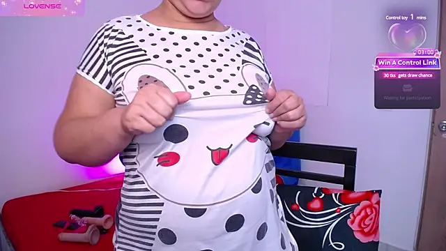 Snapshot of paola_ferreira chatting on 02.26.25 paola ferreira online show from 02.26.25