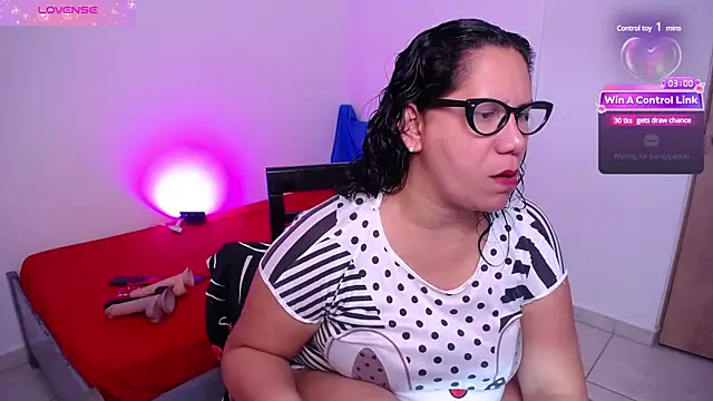 Snapshot of paola_ferreira chatting on 02.27.25 paola ferreira online show from 02.27.25