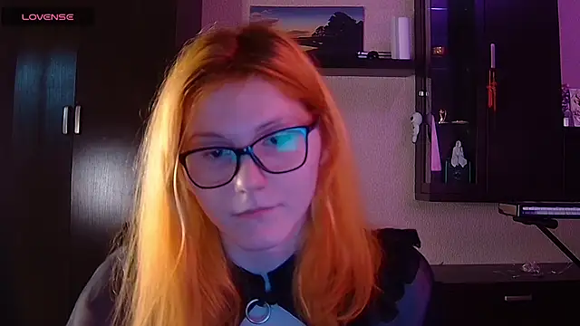 Snapshot of little_witch_sofia chatting on 03.16.25 little witch sofia online show from 03.16.25