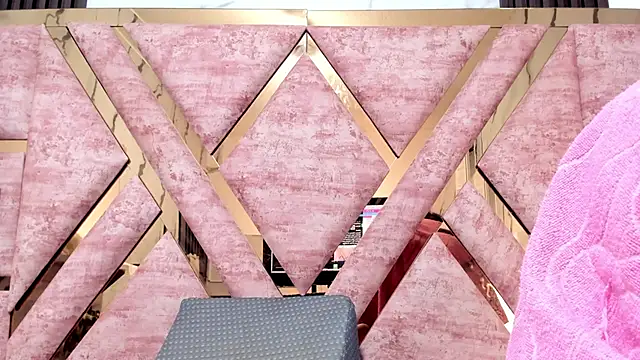 mia alvares online show from 12.14.25