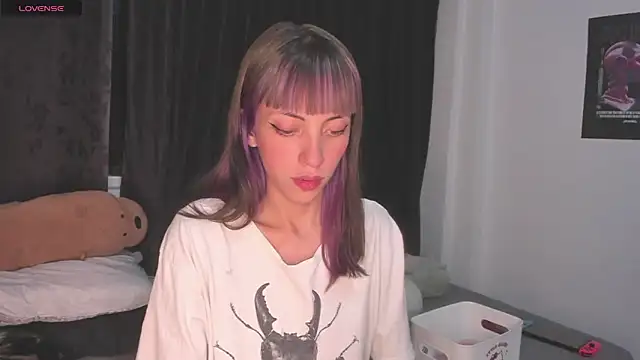 MiaGoth  online show from 09.24.25