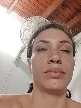 Snapshot of aurelialux chatting on 02.18.25 aurelialux online show from 02.18.25