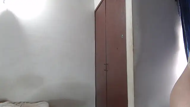 Snapshot of aurelialux chatting on 03.07.25 aurelialux online show from 03.07.25