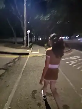 Snapshot of aurelialux chatting on 03.19.25 aurelialux online show from 03.19.25