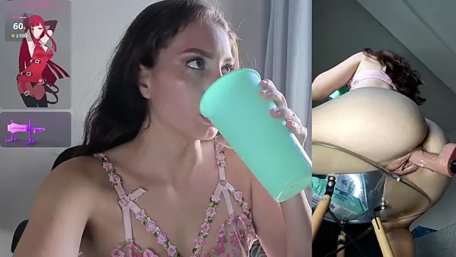 Snapshot of aurelialux chatting on 10.24.25 aurelialux online show from 10.24.25