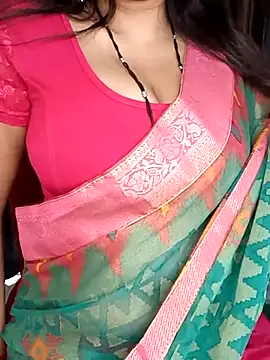 Snapshot of kaamuk_shweta chatting on 03.09.25 kaamuk shweta online show from 03.09.25