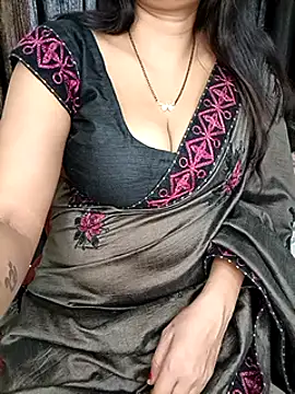 Snapshot of kaamuk_shweta chatting on 03.10.25 kaamuk shweta online show from 03.10.25