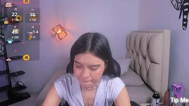 cassiehoward14 online show from 11.05.25