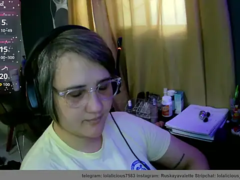 Snapshot of lolalicious_7583 chatting on 02.15.26 lolalicious 7583 online show from 02.15.26