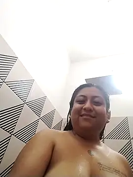 Snapshot of EmpaticBolillo chatting on 02.15.26 EmpaticBolillo online show from 02.15.26