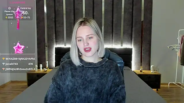 Snapshot of _Sarah_Soul_ chatting on 01.01.25  Sarah Soul  online show from 01.01.25