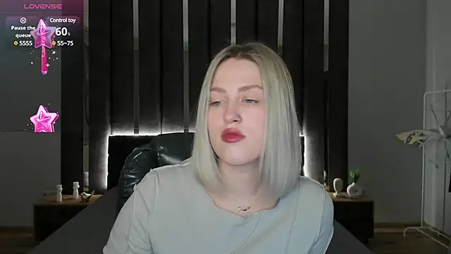Snapshot of _Sarah_Soul_ chatting on 01.27.25  Sarah Soul  online show from 01.27.25
