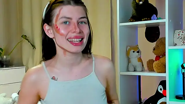 Snapshot of callmetori chatting on 12.11.24 callmetori online show from 12.11.24