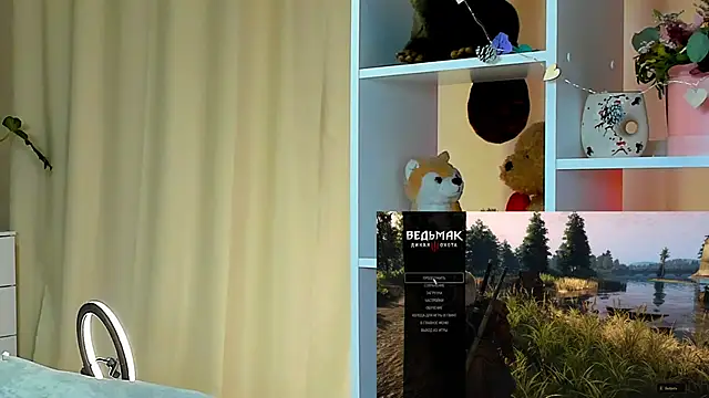 Snapshot of callmetori chatting on 12.21.24 callmetori online show from 12.21.24