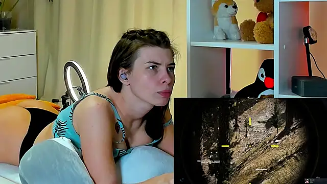 Snapshot of callmetori chatting on 12.21.24 callmetori online show from 12.21.24