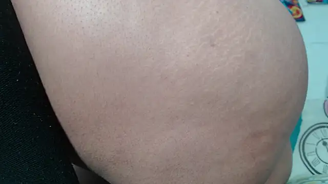 Snapshot of gina_lis chatting on 12.16.25 gina lis online show from 12.16.25