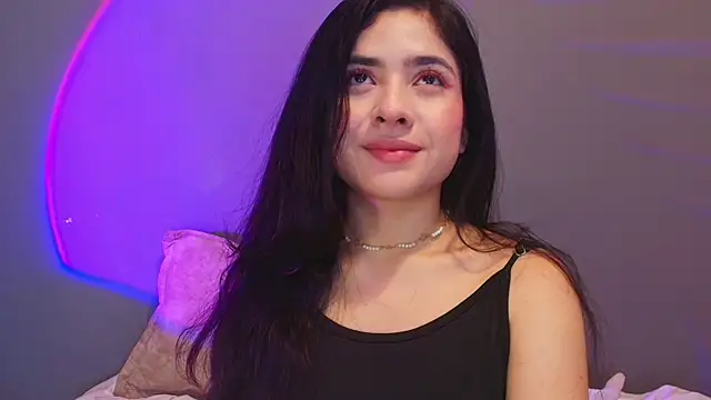 Snapshot of adara_johnson__ chatting on 06.11.26 adara johnson online show from 06.11.26