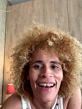 Snapshot of Alexa_Duque34 chatting on 09.15.25 Alexa Duque34 online show from 09.15.25