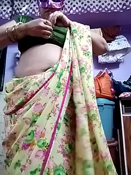 Snapshot of jiyahot1432 chatting on 02.11.25 jiyahot1432 online show from 02.11.25