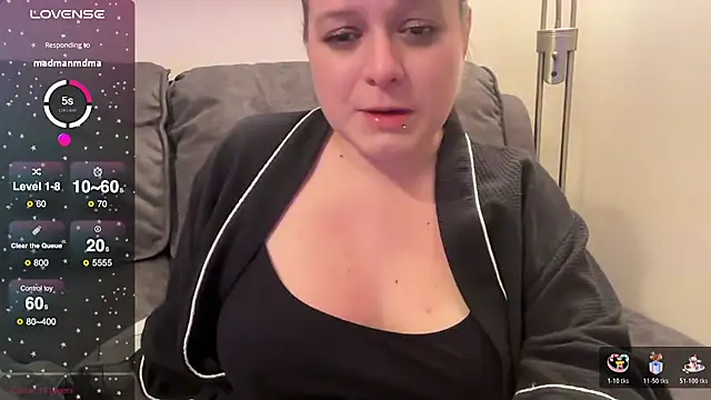 NaughtyWifeUK online show from 11.21.25