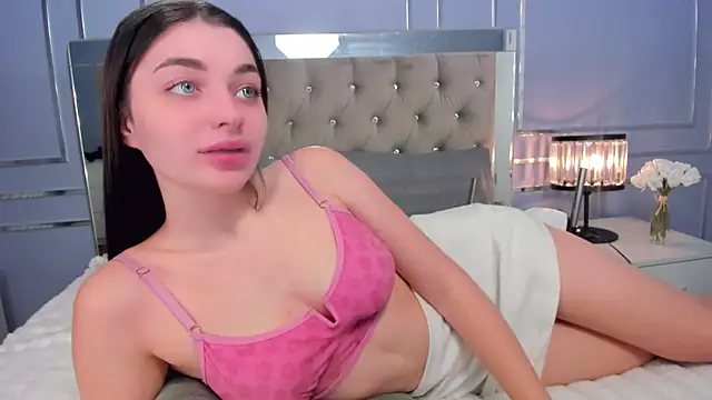 AngelinaWett online show from 01.22.25