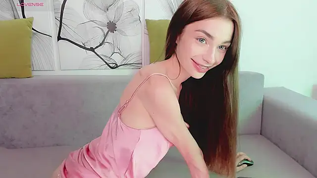 Snapshot of AngelinaWett chatting on 06.27.26 AngelinaWett online show from 06.27.26