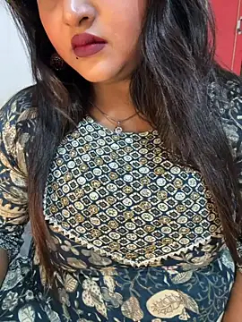 Ayesha mahi online show from 09.13.25