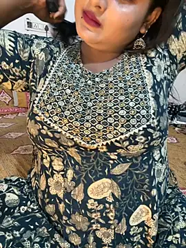 Ayesha mahi online show from 10.26.25