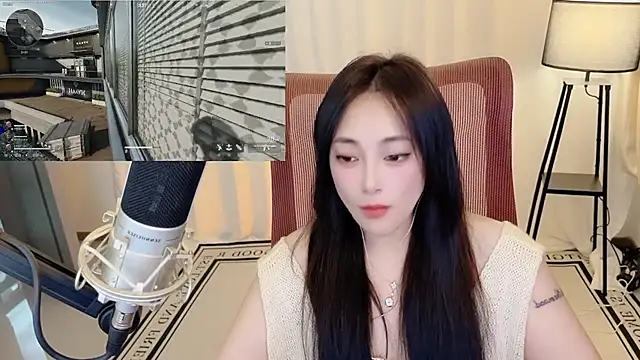 Snapshot of Daisy-77 chatting on 06.22.26 Daisy-77 online show from 06.22.26