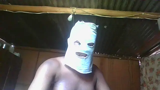 Snapshot of African_Masked_Couple chatting on 02.28.25 African Masked Couple online show from 02.28.25