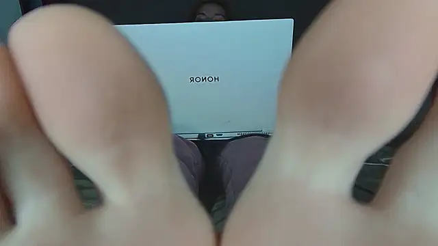 Snapshot of AgnesMillerS chatting on 02.26.26 AgnesMillerS online show from 02.26.26