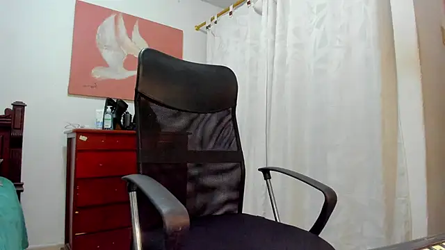 Snapshot of misstresbigcockts chatting on 01.31.26 misstresbigcockts online show from 01.31.26