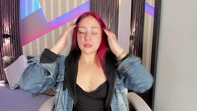 emily layton online show from 11.12.25