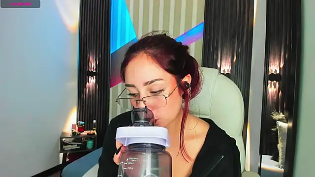 emily layton online show from 12.02.25